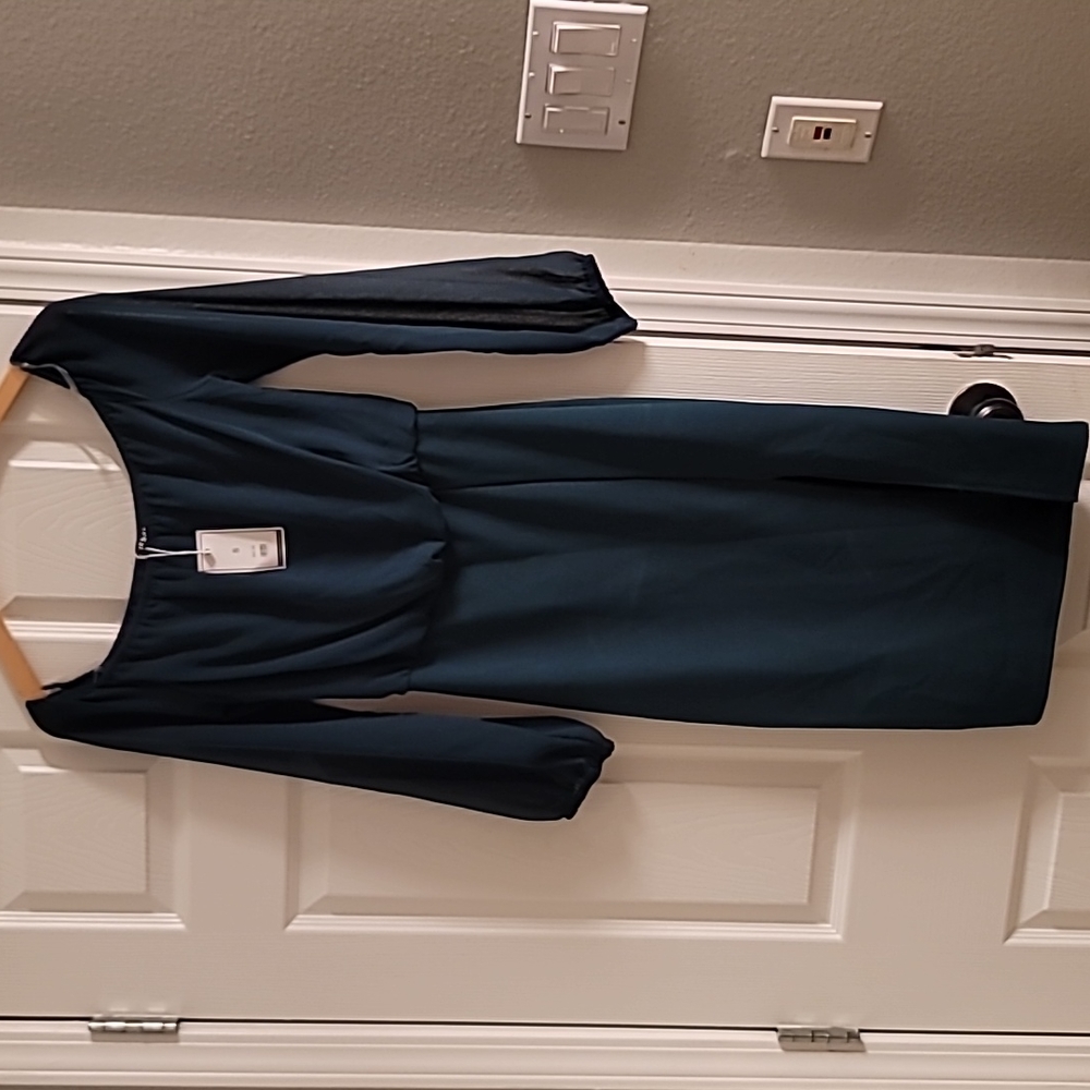 LA SCALA Women's Green Midi dress with slits size Small